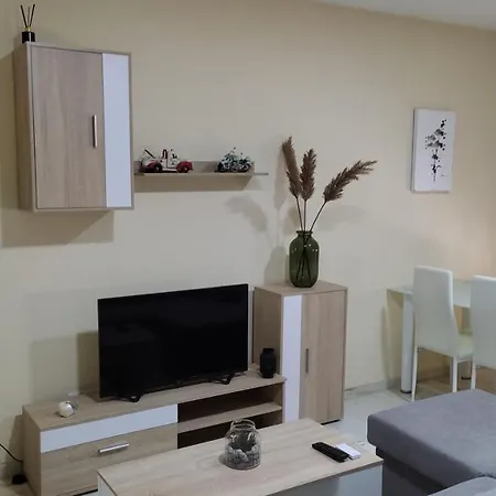 Apartment Apartamento Puerta Nueva *